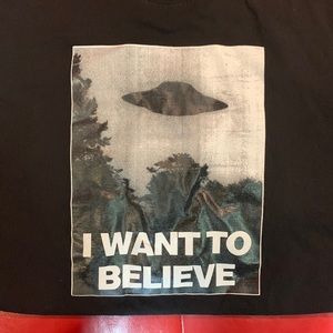 I WANT TO BELIEVE UFO T shirt